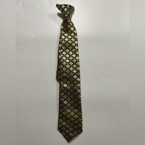 Elegant Gold Patterned Tie